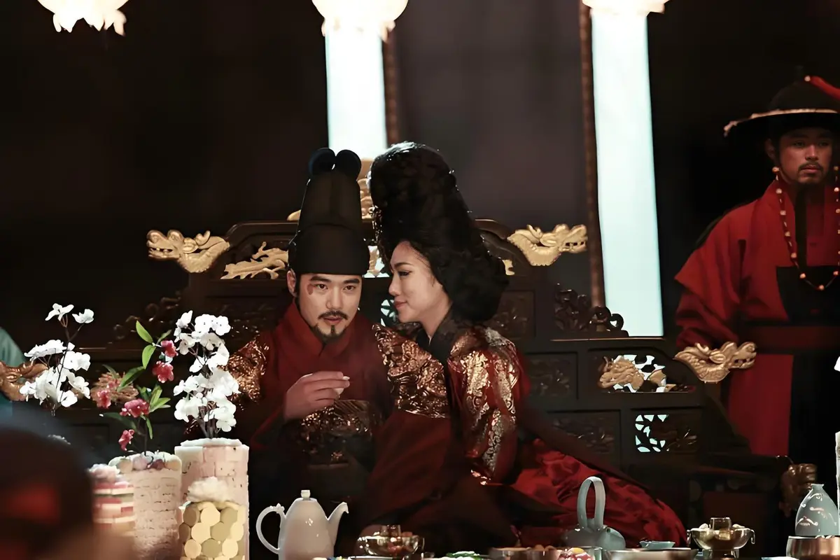 《奸臣》未删减版HD高清免费在线观看-韩国电影奸臣完整版无广告播放-VS影院