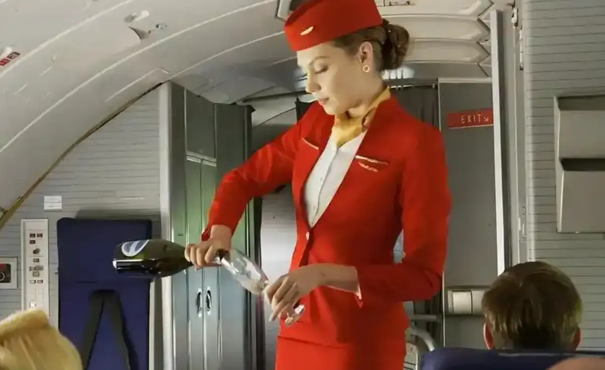 法国空乘4未删减版高清在线观看_1080P免费完整版全集资源_《法国空乘4》在线观看无广告
